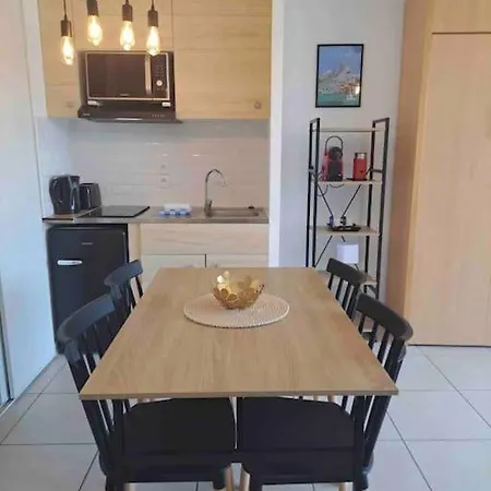 Apartment Studio Terrasse Bord De Mer - Entre Calanques Et Collines Marseilles